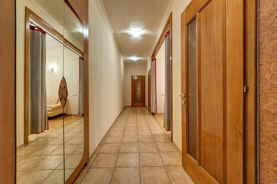 Apartments On Shota Rustaveli Kiev Buitenkant foto